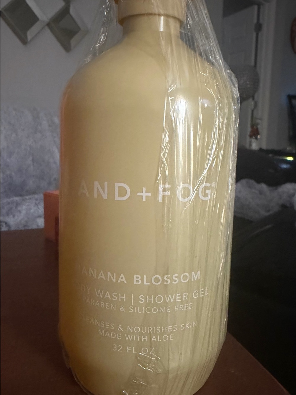 Sand + Fog Banana Blossom Body Wash 32 ounces - Picture 4 of 4